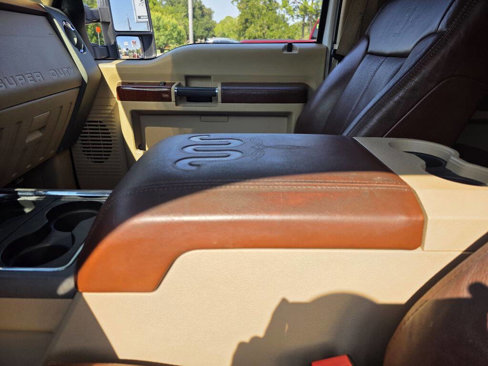 Used 2011 Ford F350 King Ranch w/ King Ranch w/Chrome Pkg image 22