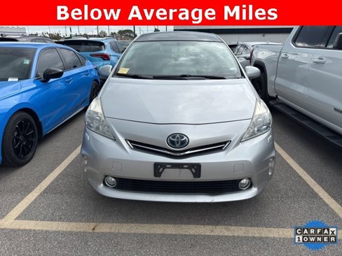 Used 2013 Toyota Prius V Two image 2
