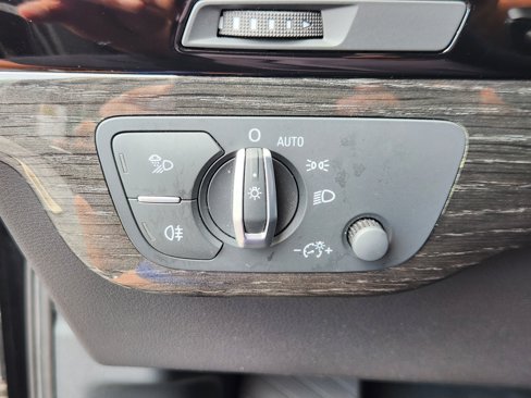 Used 2019 Audi Q7 3.0T Premium w/ Convenience Package image 27