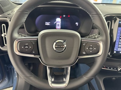 Certified 2023 Volvo XC40 Recharge Ultimate w/ Protection Package Premier image 26