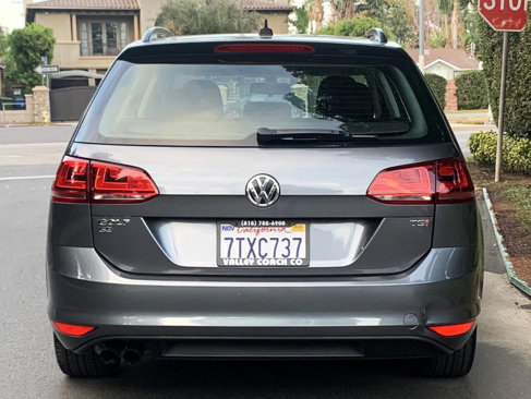 Used 2017 Volkswagen Golf SE image 6
