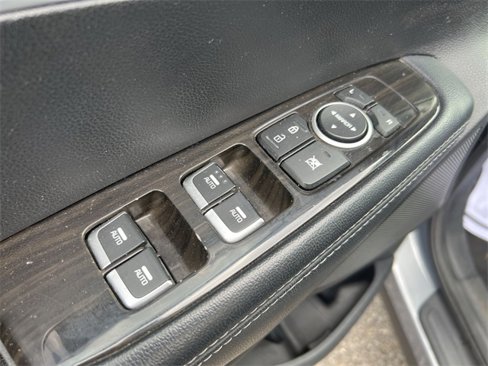 Used 2020 Kia Sorento LX image 13