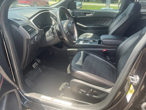 Used 2021 Ford Edge ST-Line image 14