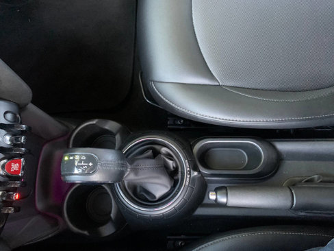 Used 2015 MINI Cooper 4-Door Hardtop image 33