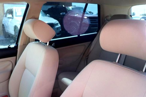 Used 2003 Volkswagen Golf GL image 11