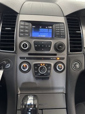 Used 2015 Ford Taurus SEL image 16