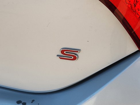 Used 2016 Toyota Corolla S image 8