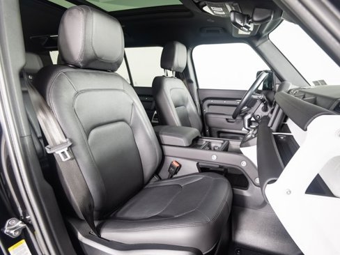 Used 2024 Land Rover Defender 110 S image 22