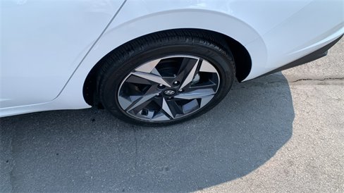 Used 2023 Hyundai Elantra SEL w/ Convenience Package image 29