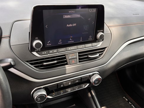 Used 2022 Nissan Altima 2.5 SR image 16