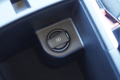 Used 2020 Kia Niro EX image 35
