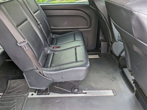Used 2018 Mercedes-Benz Metris Passenger image 28
