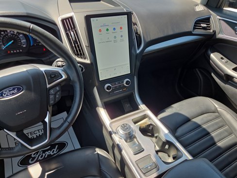 Certified 2024 Ford Edge SEL image 11