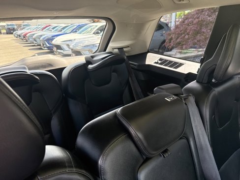 Used 2018 Volvo XC90 T5 Momentum w/ Convenience Package image 32