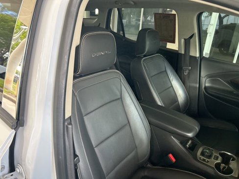 Used 2018 GMC Terrain Denali w/ Advanced Safety Package image 19