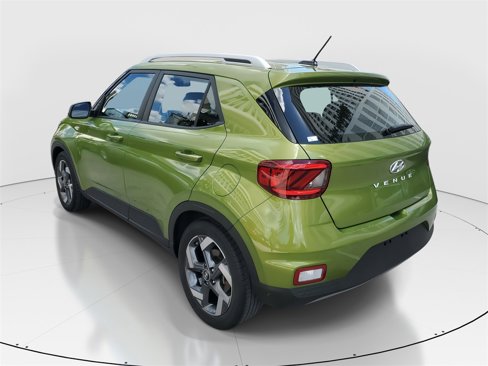 Certified 2023 Hyundai Venue SEL image 4