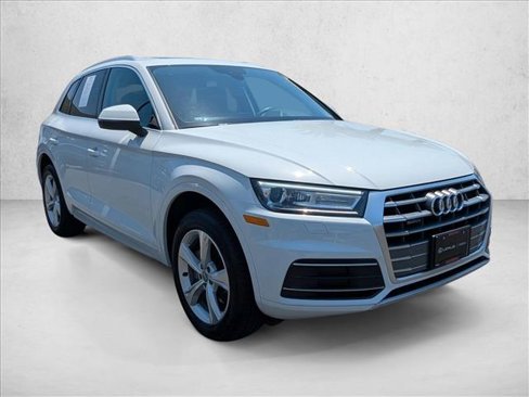 Used 2020 Audi Q5 2.0T Premium w/ Convenience Package image 3