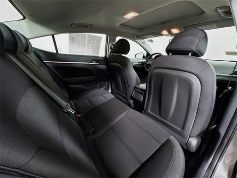Used 2020 Hyundai Elantra Value Edition w/ Cargo Package (C1) image 22