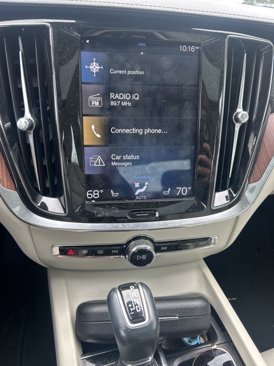 Used 2019 Volvo S60 T6 Inscription image 3
