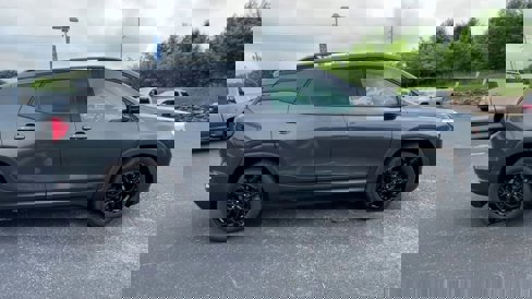 Certified 2021 GMC Terrain SLT w/ Infotainment Package II image 9