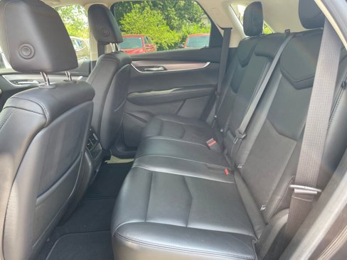 Used 2018 Cadillac XT5 Luxury w/ Driver Awareness Package image 17