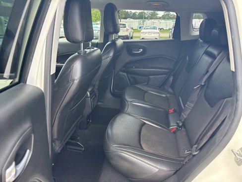 Used 2021 Jeep Compass Latitude image 9