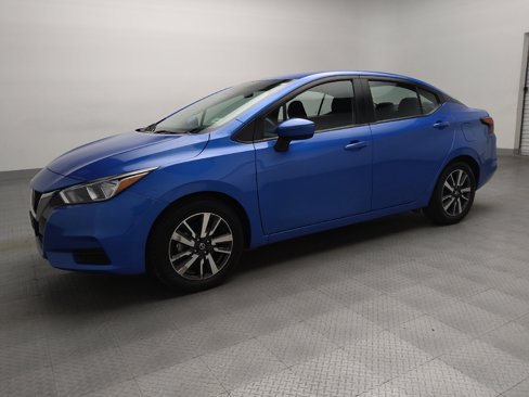 Used 2021 Nissan Versa SV image 2