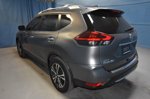 Used 2020 Nissan Rogue SV w/ Premium Package image 30