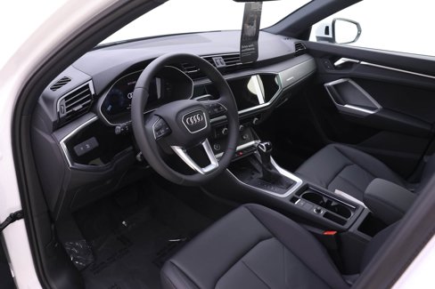 New 2025 Audi Q3 2.0T Premium image 6