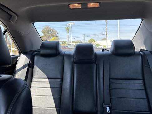 Used 2016 Toyota Camry LE image 16