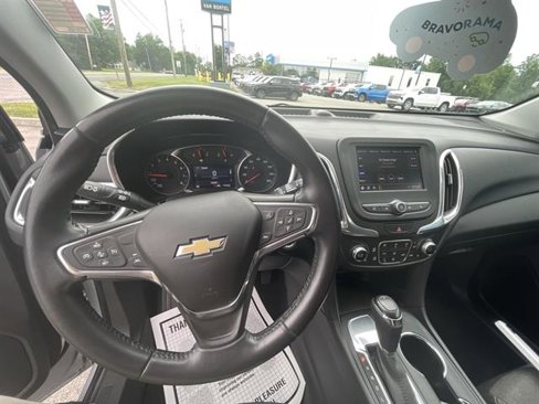 Certified 2020 Chevrolet Equinox LT w/ Driver Convenience Package image 11