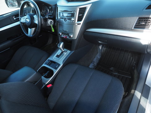 Used 2011 Subaru Legacy 2.5i Premium image 16
