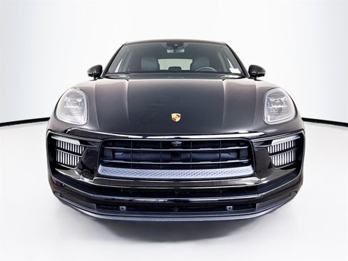 Certified 2022 Porsche Macan S image 6