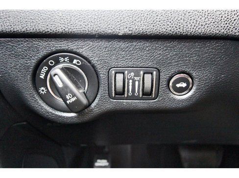 Used 2017 Chrysler 300 S image 17