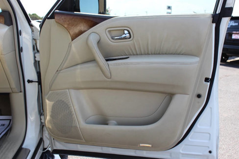 Used 2011 INFINITI QX56 4WD w/ Theater Pkg image 11