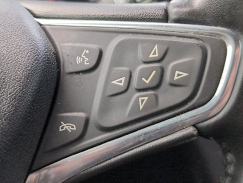 Used 2021 Chevrolet Equinox LT image 25