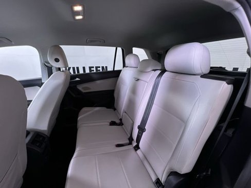 Used 2021 Volkswagen Tiguan SE image 23