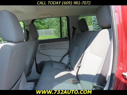 Used 2008 Jeep Liberty Sport image 9