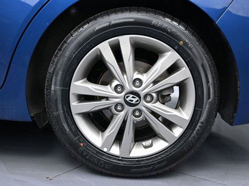 Used 2018 Hyundai Elantra SEL image 10