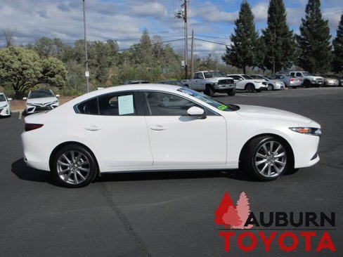 Used 2019 MAZDA MAZDA3 Sedan w/ Preferred Package image 3