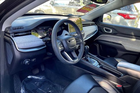 Used 2022 Jeep Compass Latitude image 13