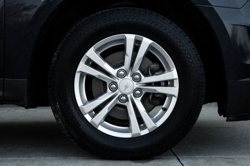 Used 2017 Chevrolet Equinox LS image 29