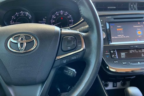 Used 2017 Toyota Avalon XLE image 20
