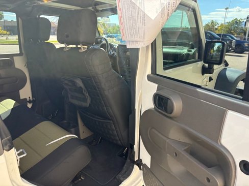 Used 2009 Jeep Wrangler Unlimited Rubicon image 22