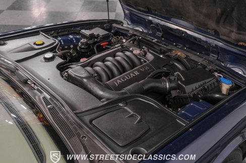 Used 1999 Jaguar XJ8 image 39