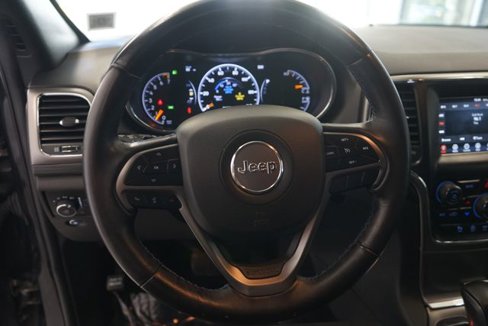 Used 2019 Jeep Grand Cherokee Laredo image 21