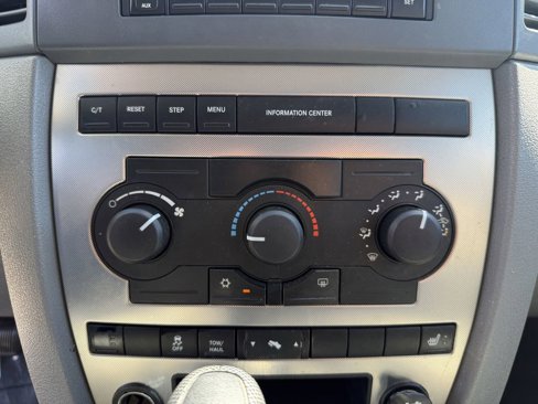 Used 2006 Jeep Grand Cherokee Laredo image 21