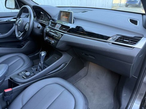 Used 2017 BMW X1 xDrive28i image 13