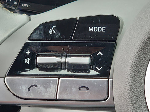 Used 2023 Hyundai Elantra SEL w/ Convenience Package image 20