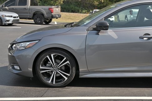 Used 2022 Nissan Sentra SR w/ Electronics Package image 4